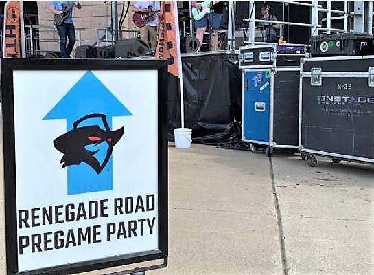 Renegade Road had a live band, autograph signing from former Dallas Cowboy Russell Maryland, and games for the kids.
